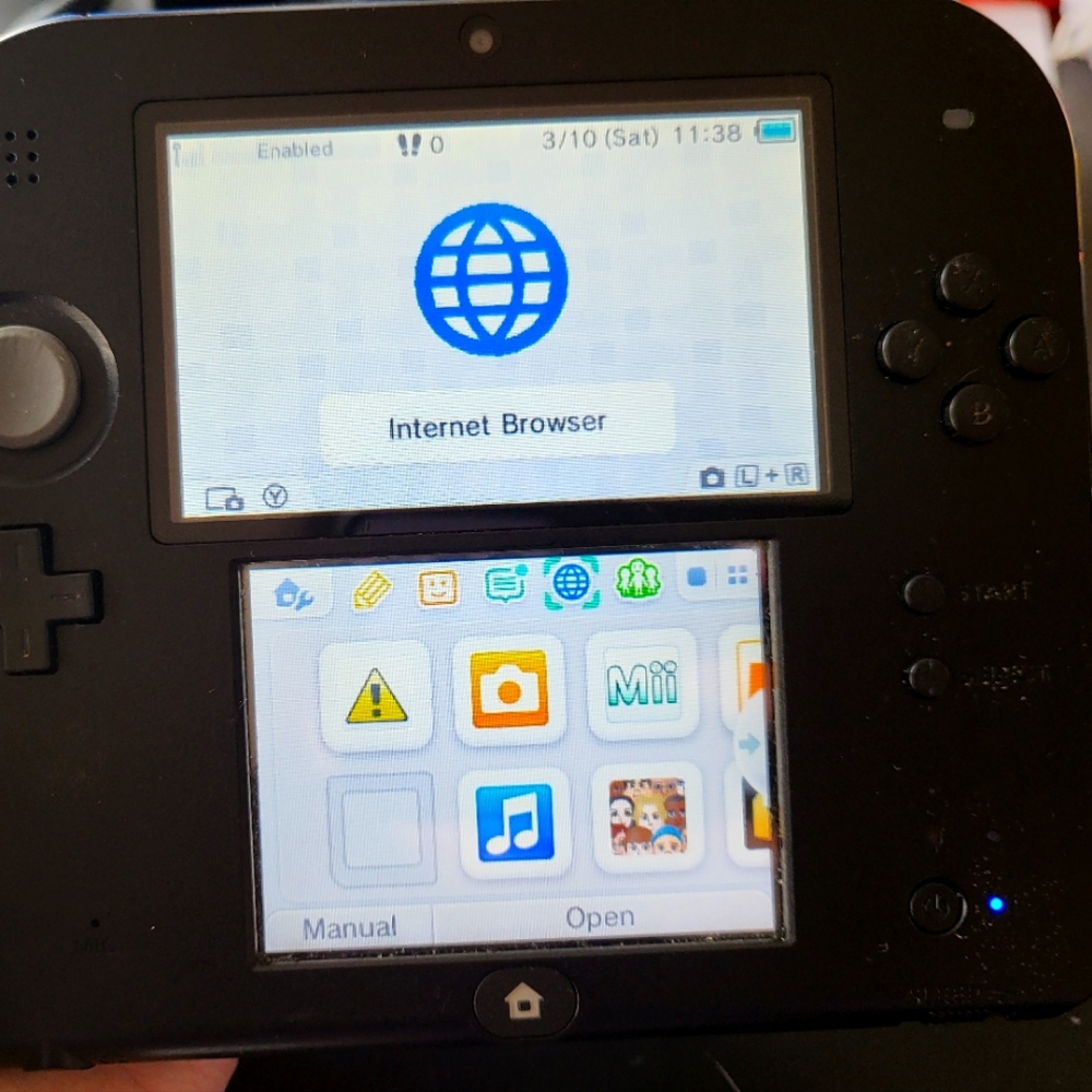 Blue Nintendo 2DS
